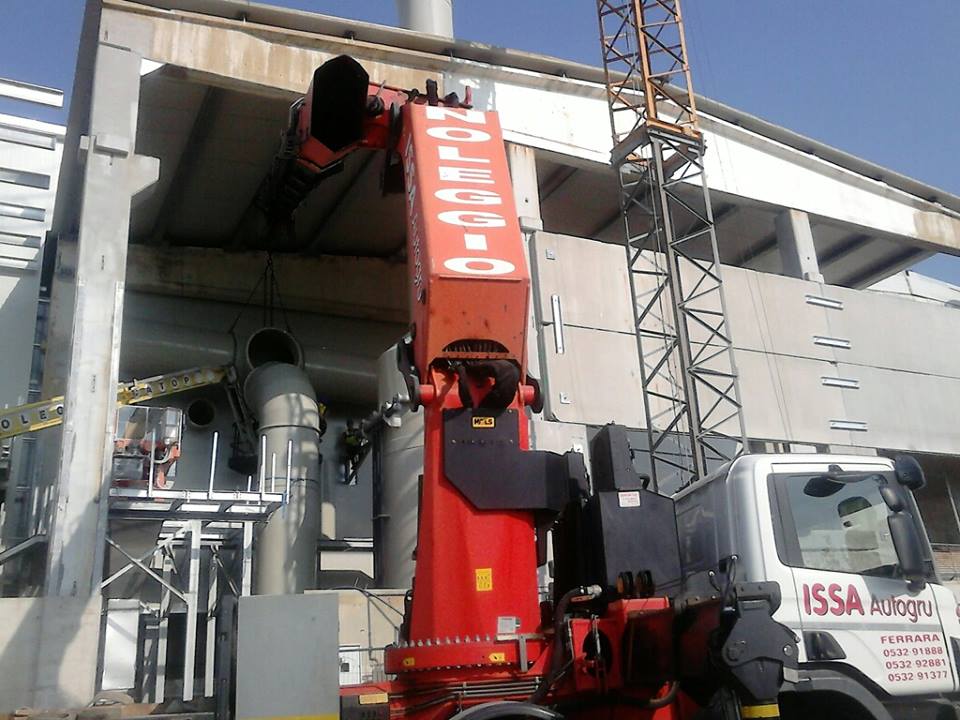 ISSA Autogru Noleggio autogru e piattaforme aeree